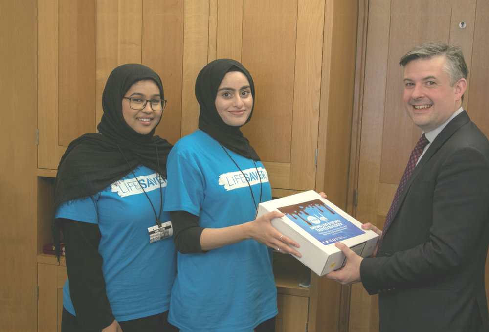 Jon Ashworth receives his Cake4Syria supporting Islamic Relief’s campaign to save lives in Syria - Wednesday June 6 2018