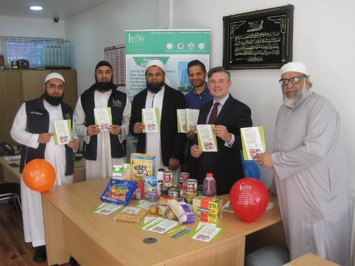 The Highfields Foodbank - Following meetings with concerned members of the local community Jon and his constituency team established a foodbank working out of the Highfields Community Centre. Staffed by volunteers it hands out food parcels to local families and single people every week. To donate or volunteer contact Jon’s office on 0116 251 1927 or email Jon at jon.ashworth.mp@parliament.uk