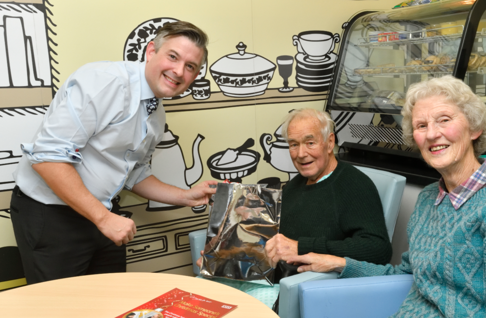 Jon visits Leicester Royal Infirmary in support of the �?Making Christmas Special’ campaign - Friday November 30 2018